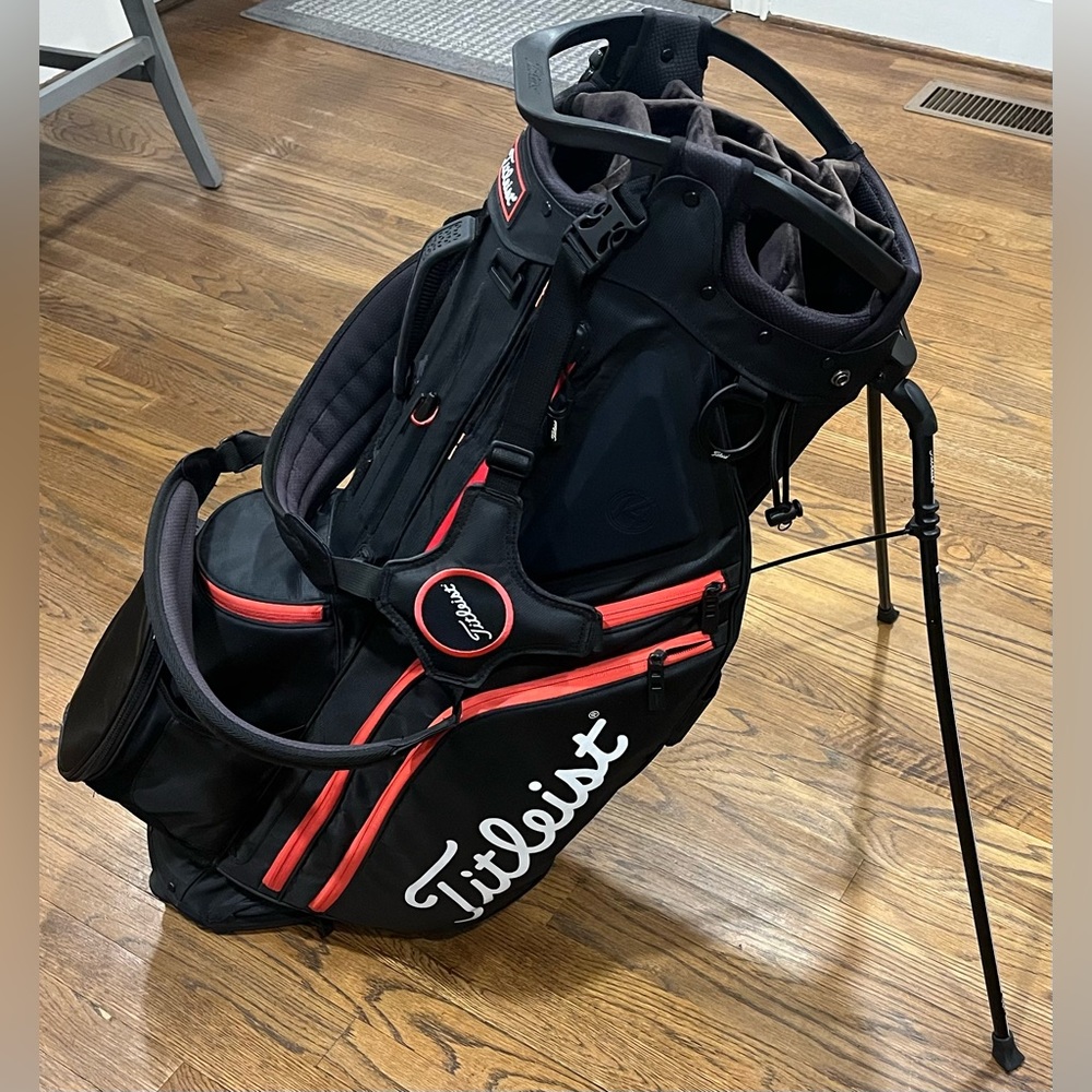 Titleist Hybrid 14 Stand Golf Bag